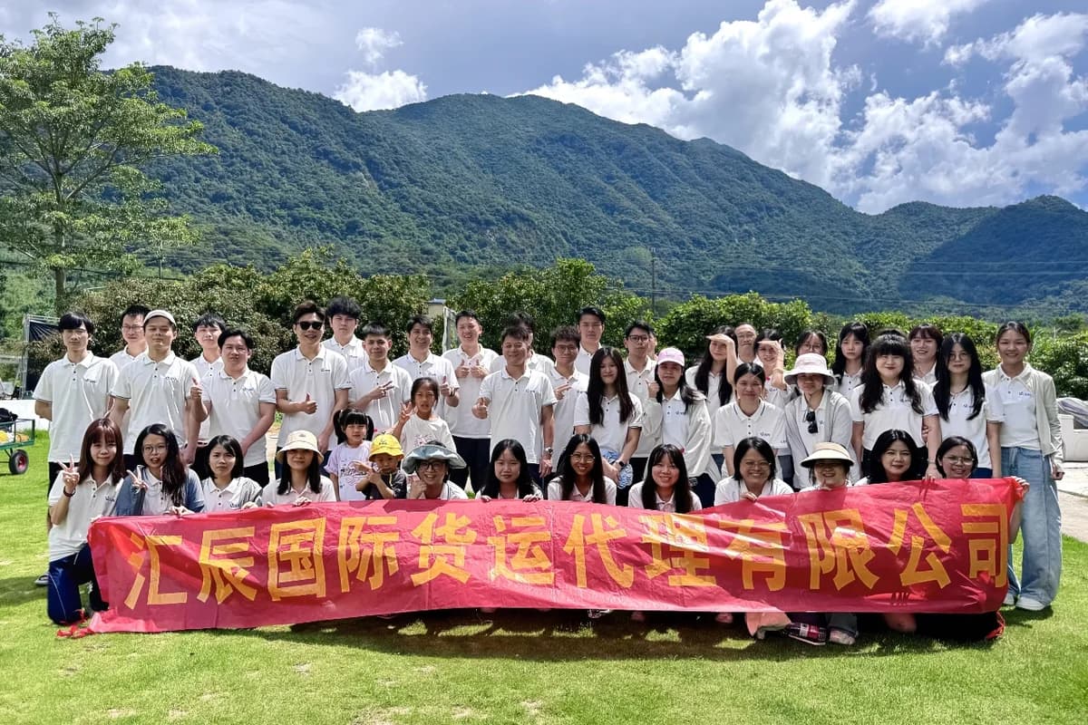 VCEN outdoor team building